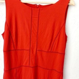 ANN TAYLOR Red Sheath Knit Dress Embroidery Inserts Contemporary Career Sz: 8